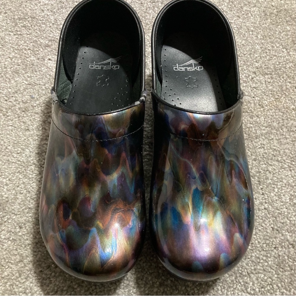 Dansko  Metallic Marble watercolor  on Black Patent Women's Clog sz 41/10.5 US